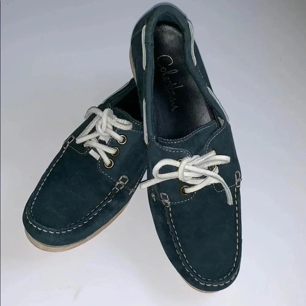 Cole Haan Woman’s Navy Slip-on Boat Shoes Size 7.5